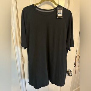 NWT! Under Armor Short Sleeve Tee